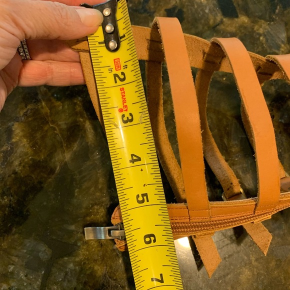 Women’s size 7 Modern Rebel gladiator genuine leather sandals - Picture 10 of 12